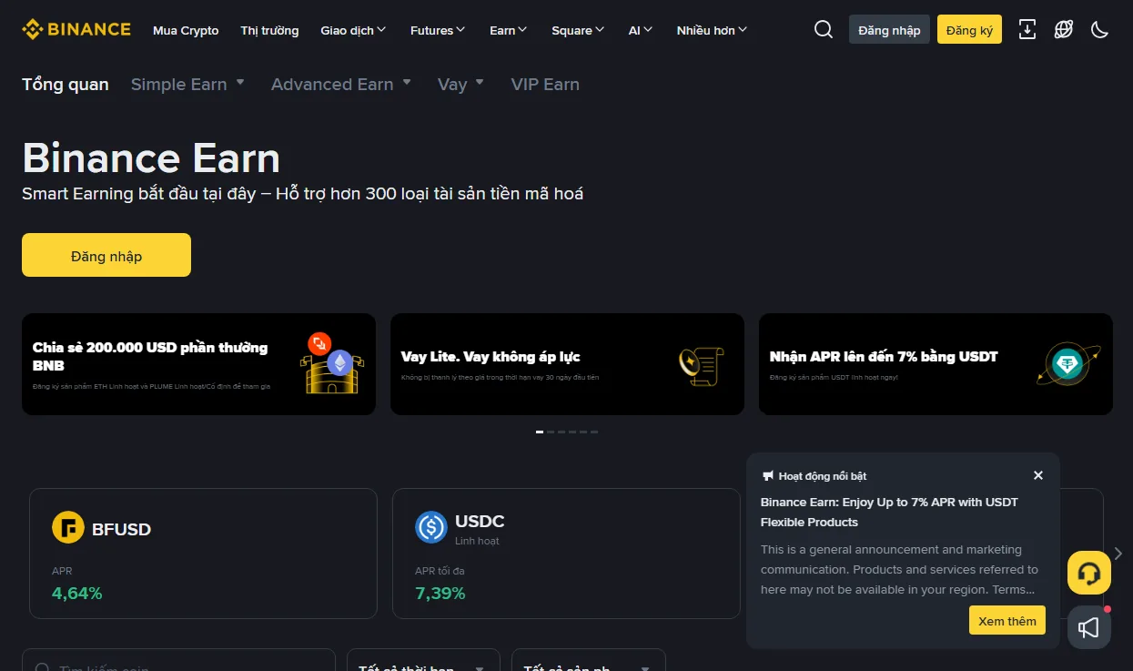 Trang tổng quan Binance Earn hiển thị các nhóm sản phẩm, banner khuyến mãi và thẻ tài sản kèm con số APR